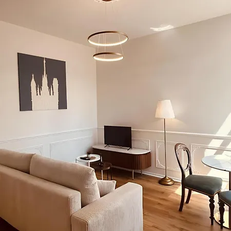 Daire St Croix Style Haussmannien Lumineux 